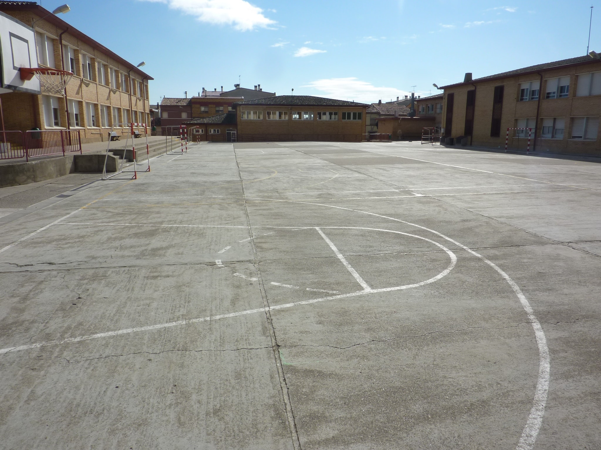 CEIP Victor Mendoza- Patio Central